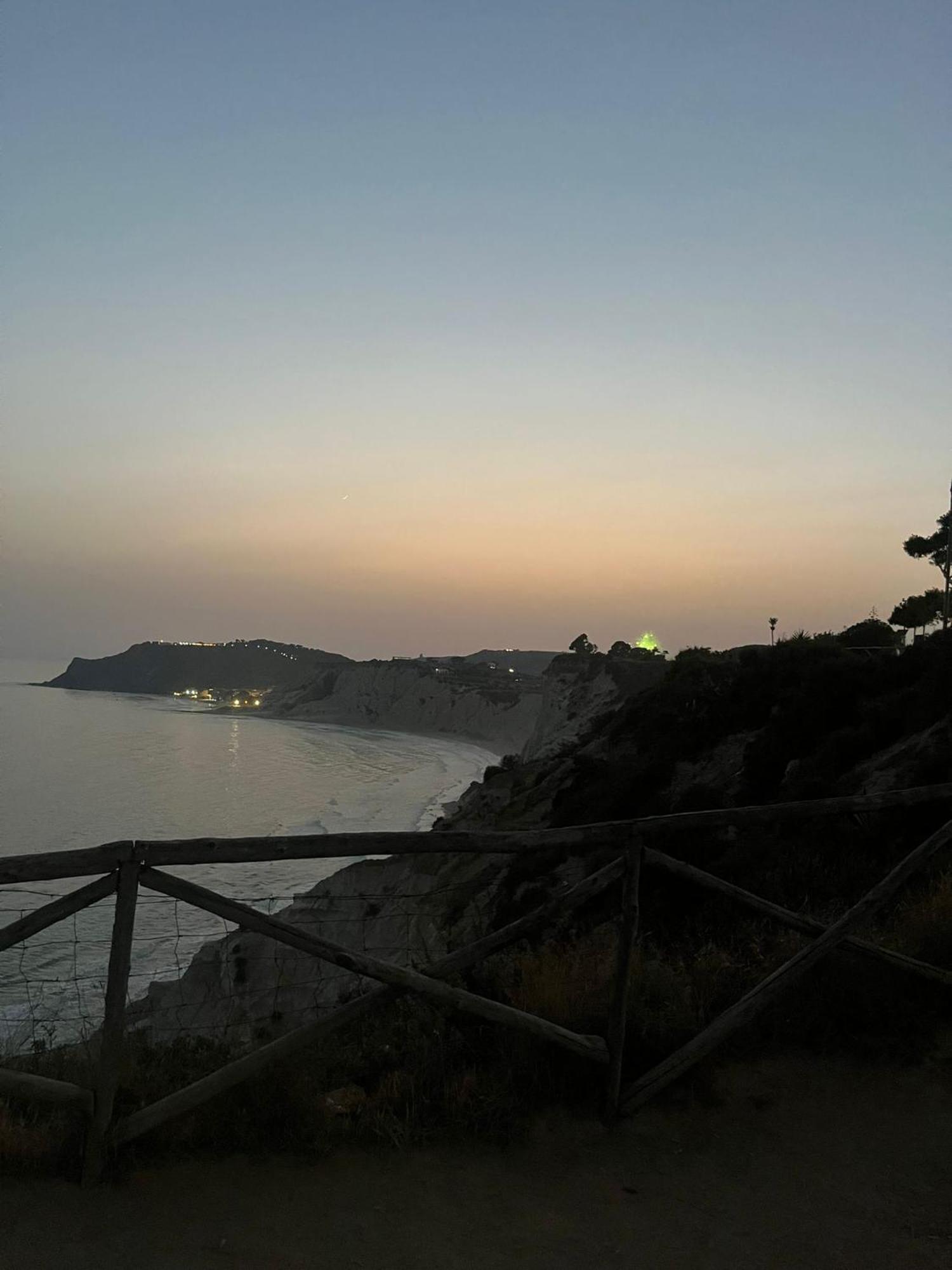 Al Faro Bed and Breakfast Realmonte Εξωτερικό φωτογραφία